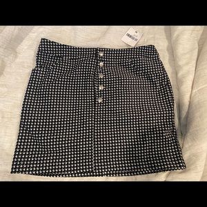Black and white button up mini skirt NWT